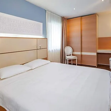 Locarno Hotel 3*