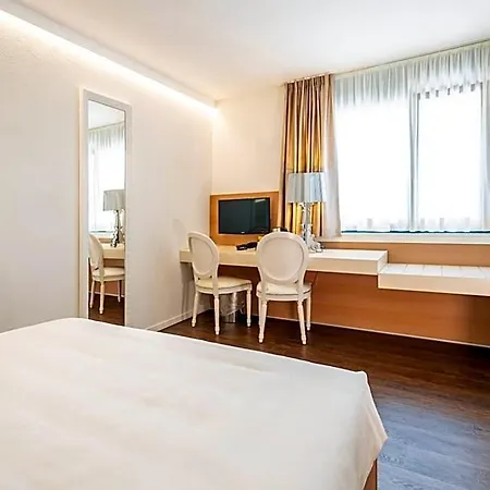 Hotel Locarno Muralto